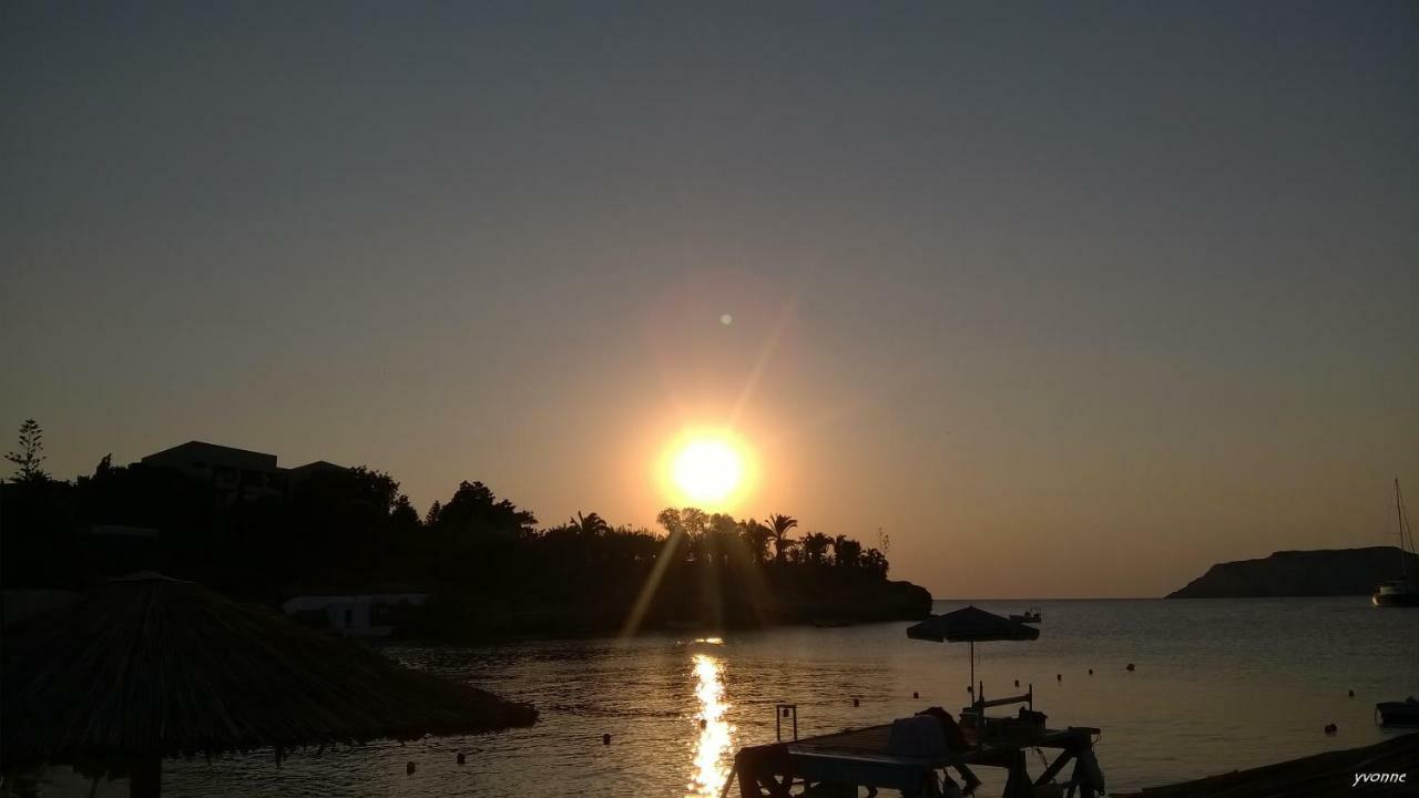 Komissa΄S Beach House Agia Pelagia  Luaran gambar